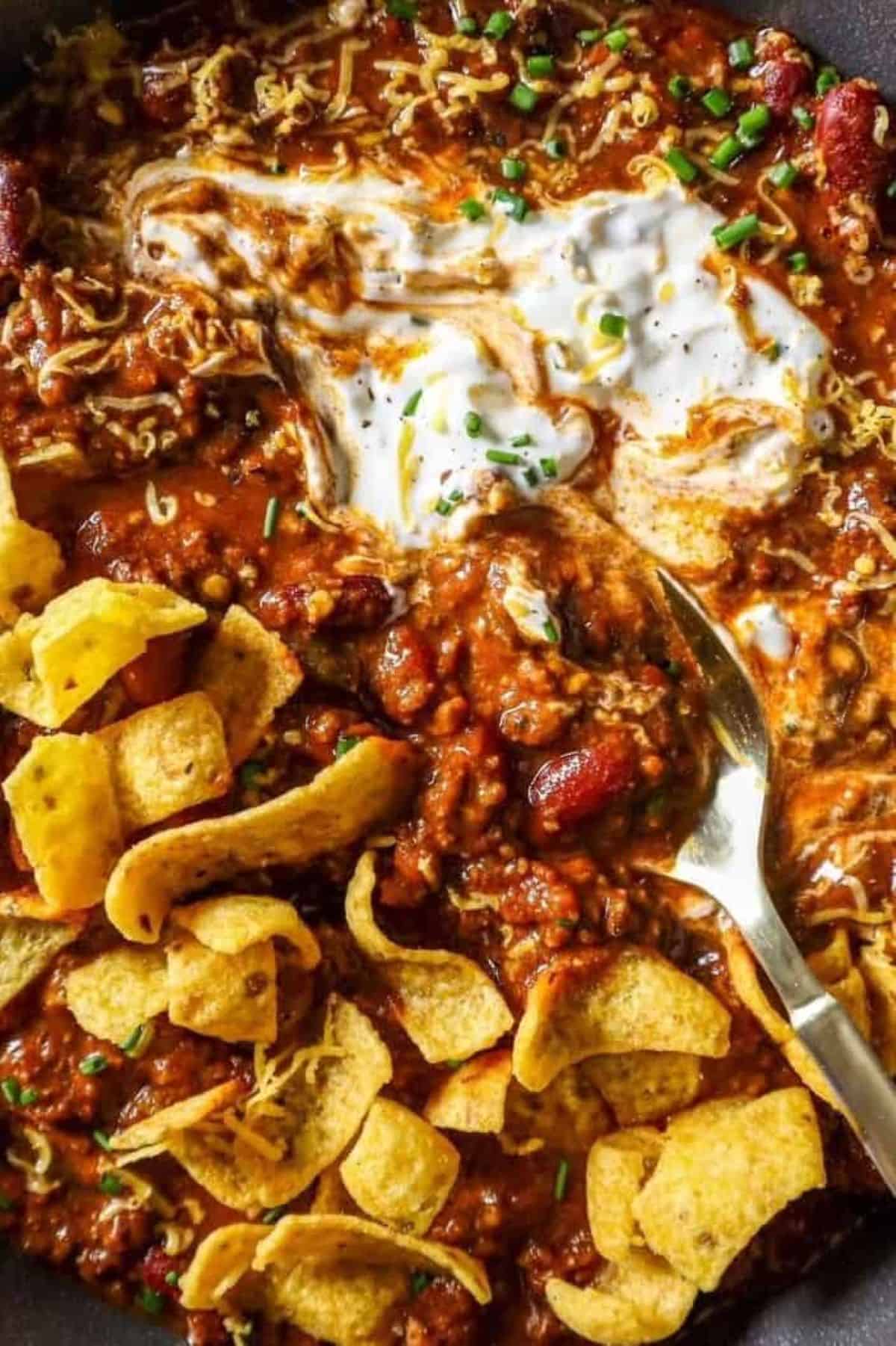 slow cooker chili with beans and ground beef