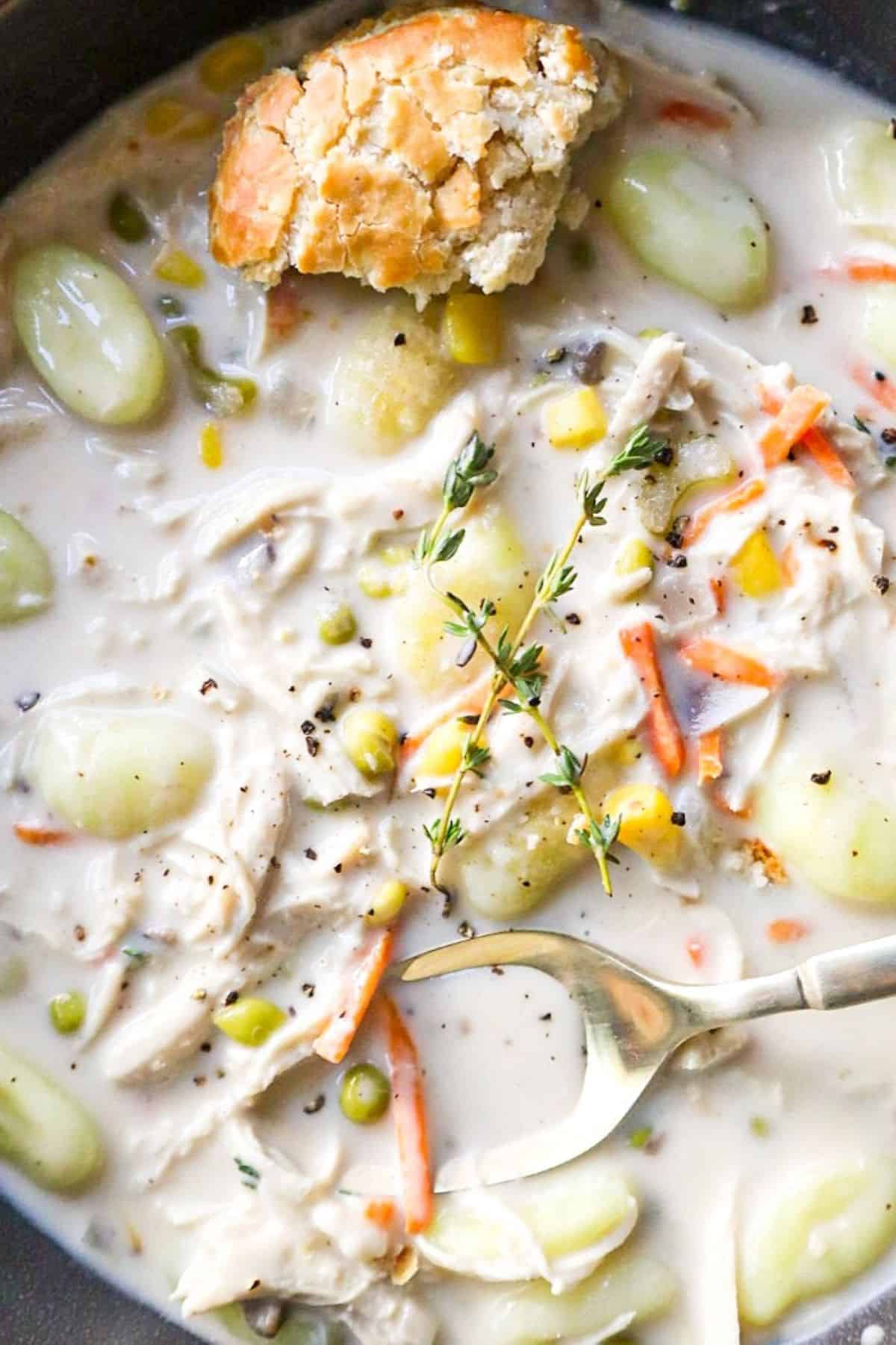 Slow Cooker Chicken Pot Pie Soup