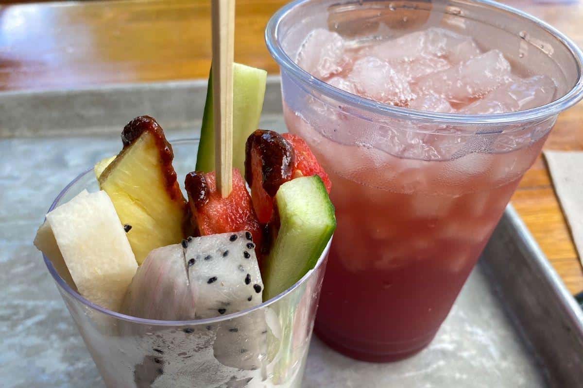 ronto roasters andoan fruit with muja sauce and coruscant cooler