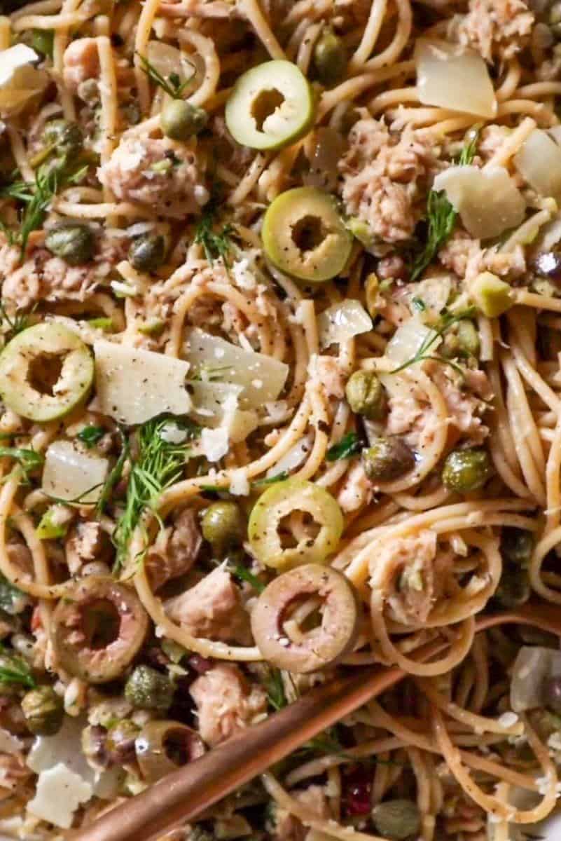 weeknight tuna & olive tapenade pasta