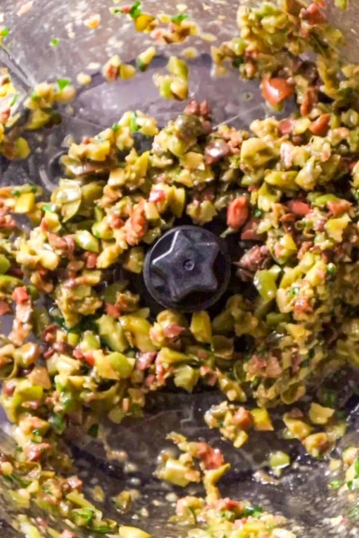 olive tapenade for tonno e olive pasta