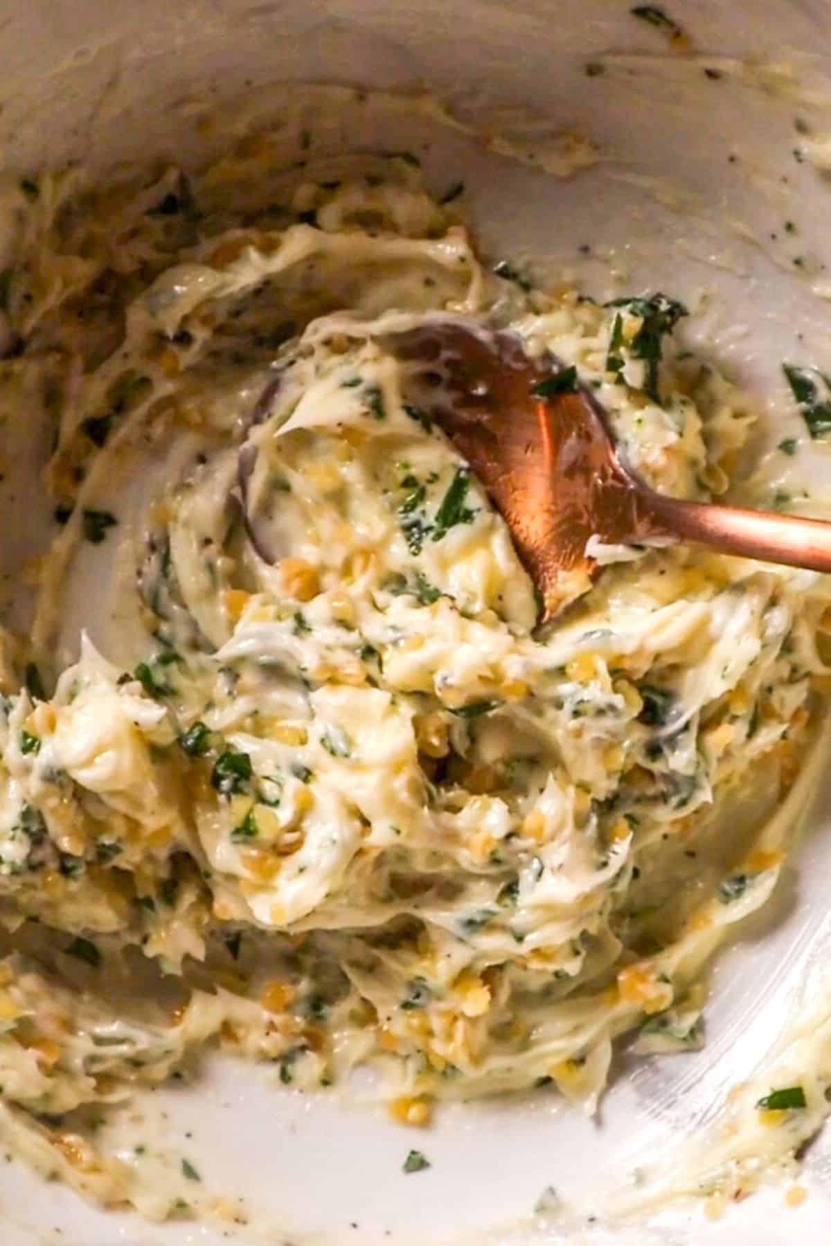 homemade garlic and herb butter for cheese bread