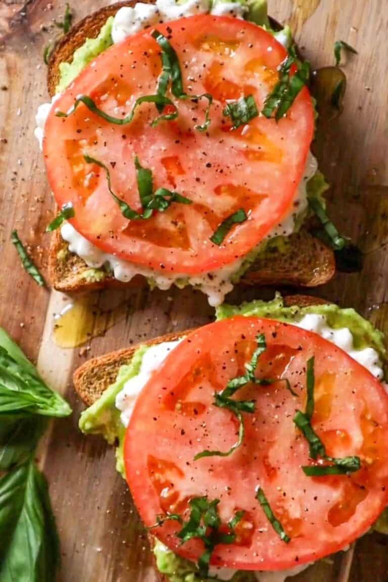 Tomato & Avocado Toast with Cottage Cheese - Must Love Garlic