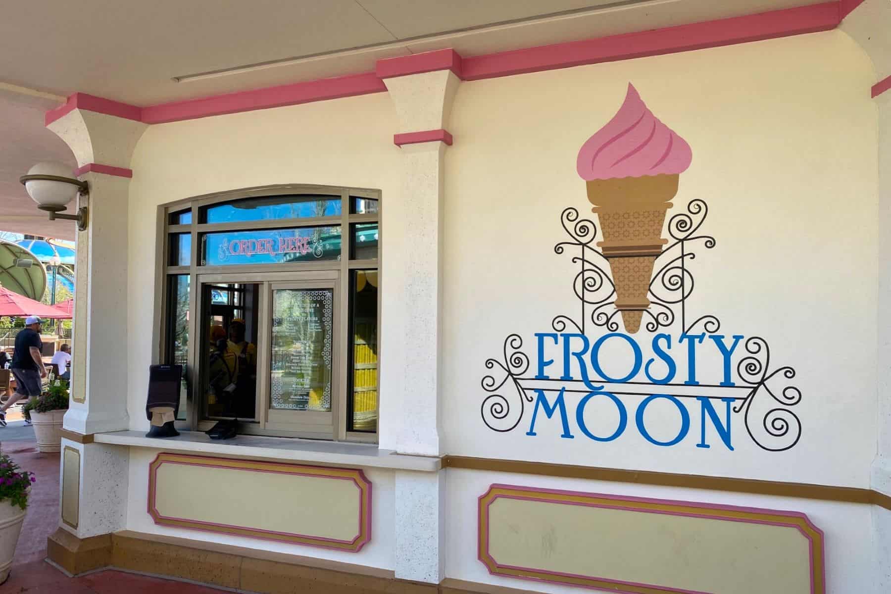 epic universe frosty moon