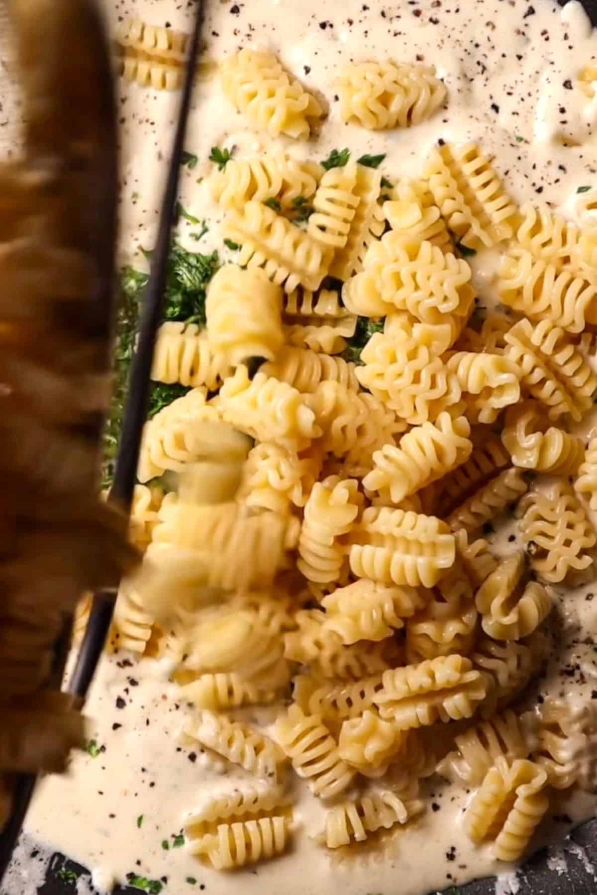 garlic and herb boursin cheese pasta sauce