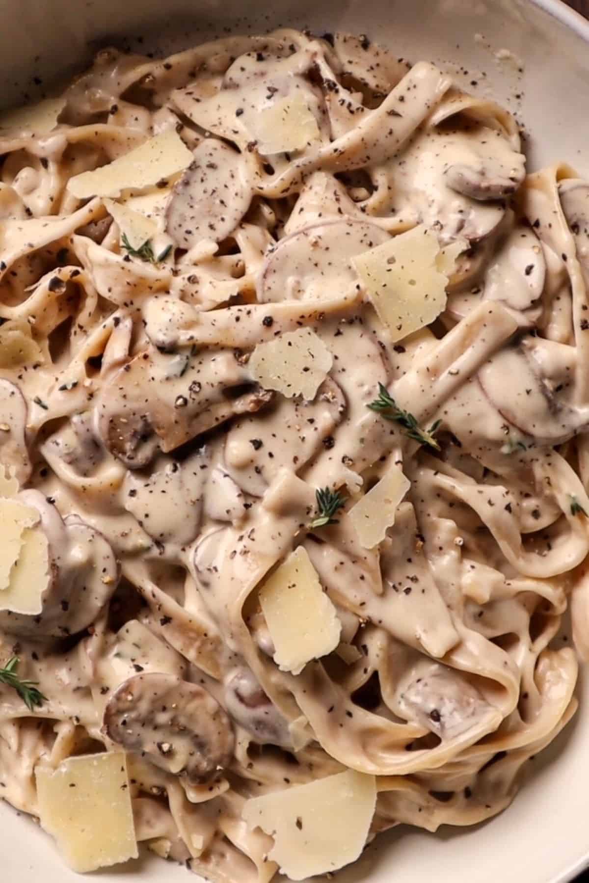 creamy mushroom sauce pasta