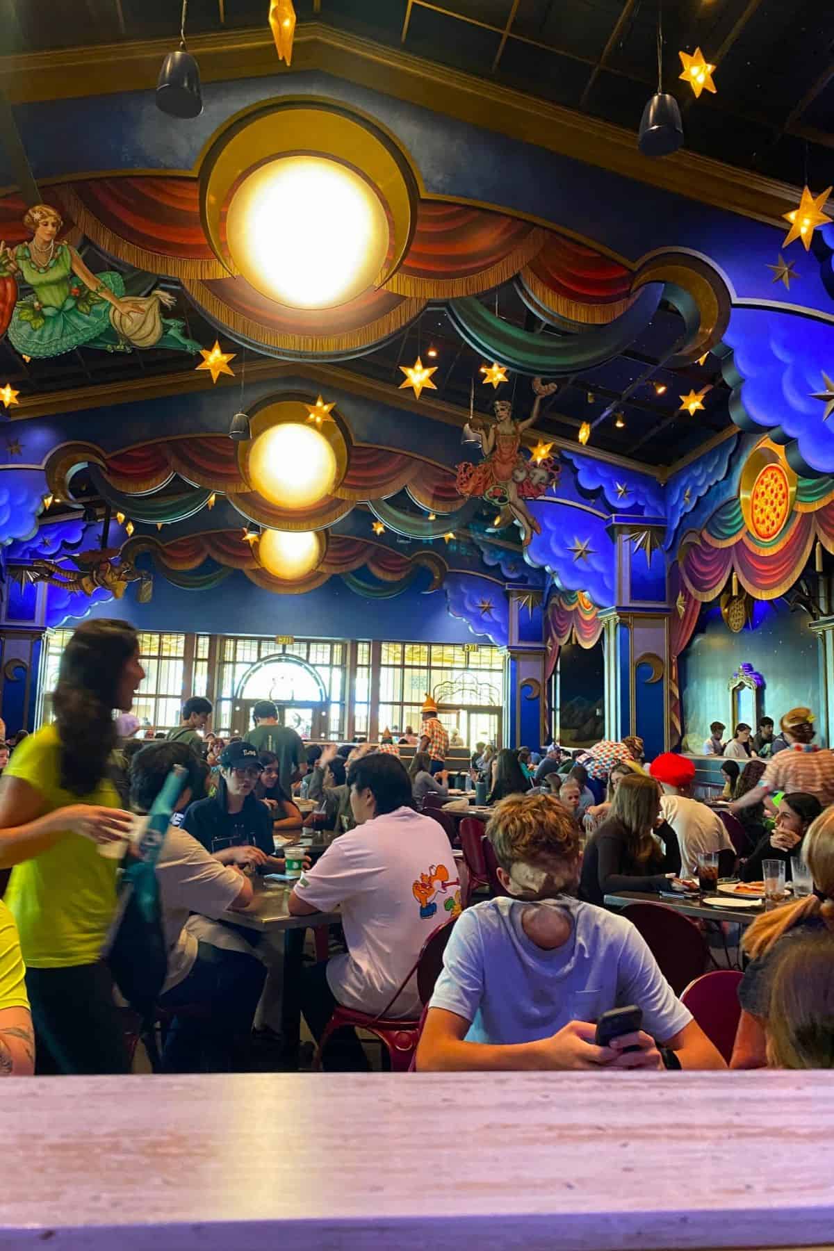 pizza moon seating area