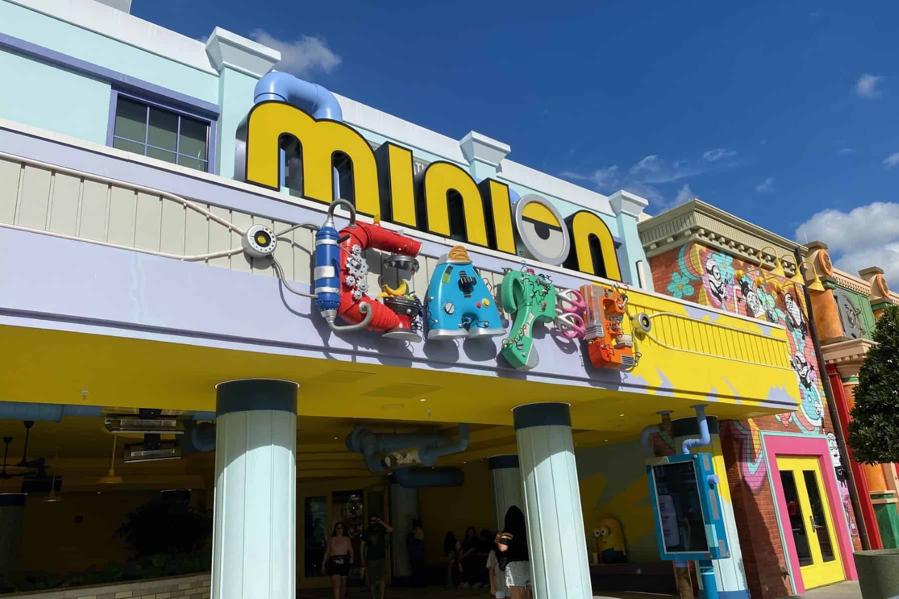 minion cafe universal studios