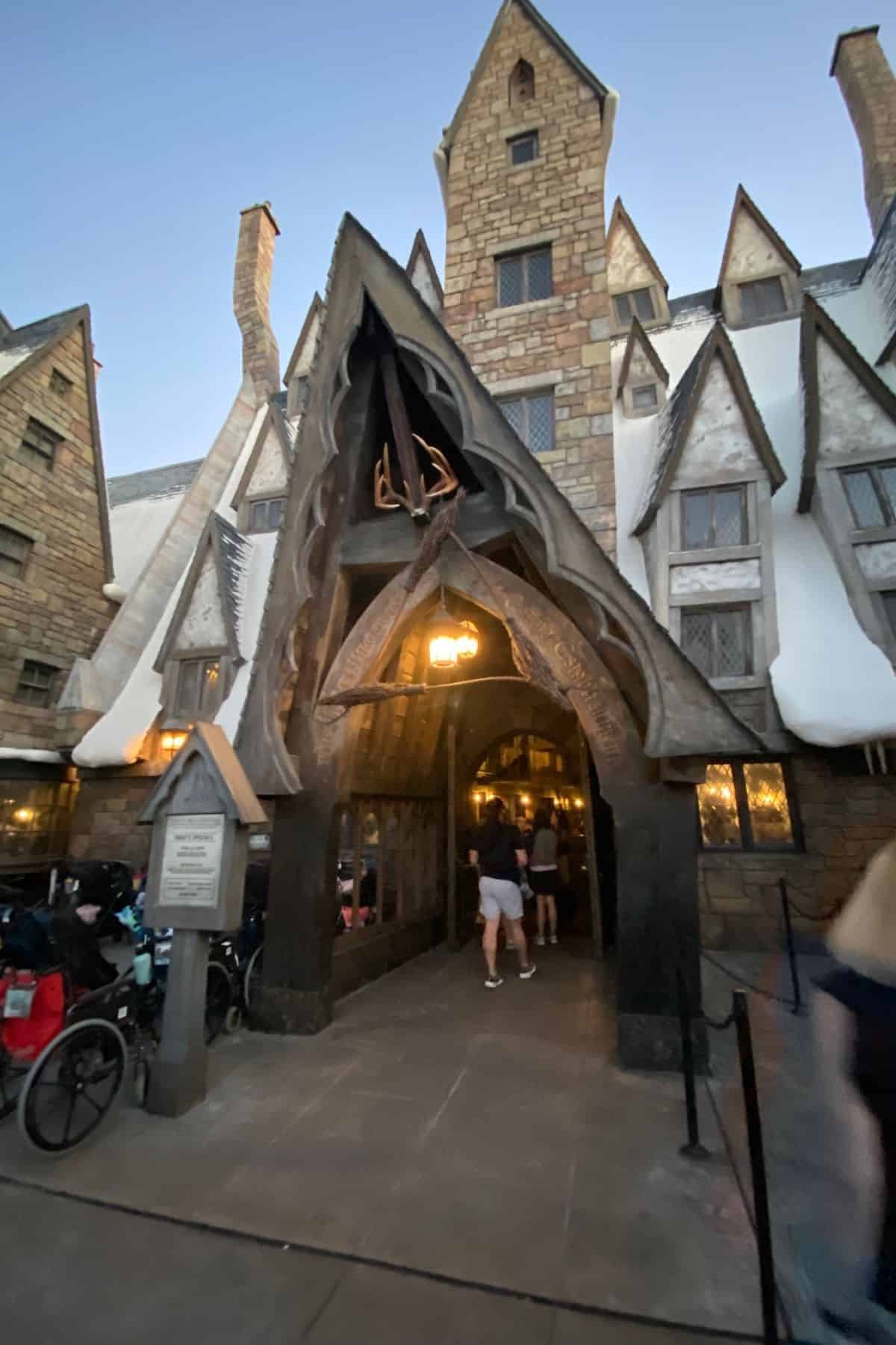 the three broomsticks uiversal studios