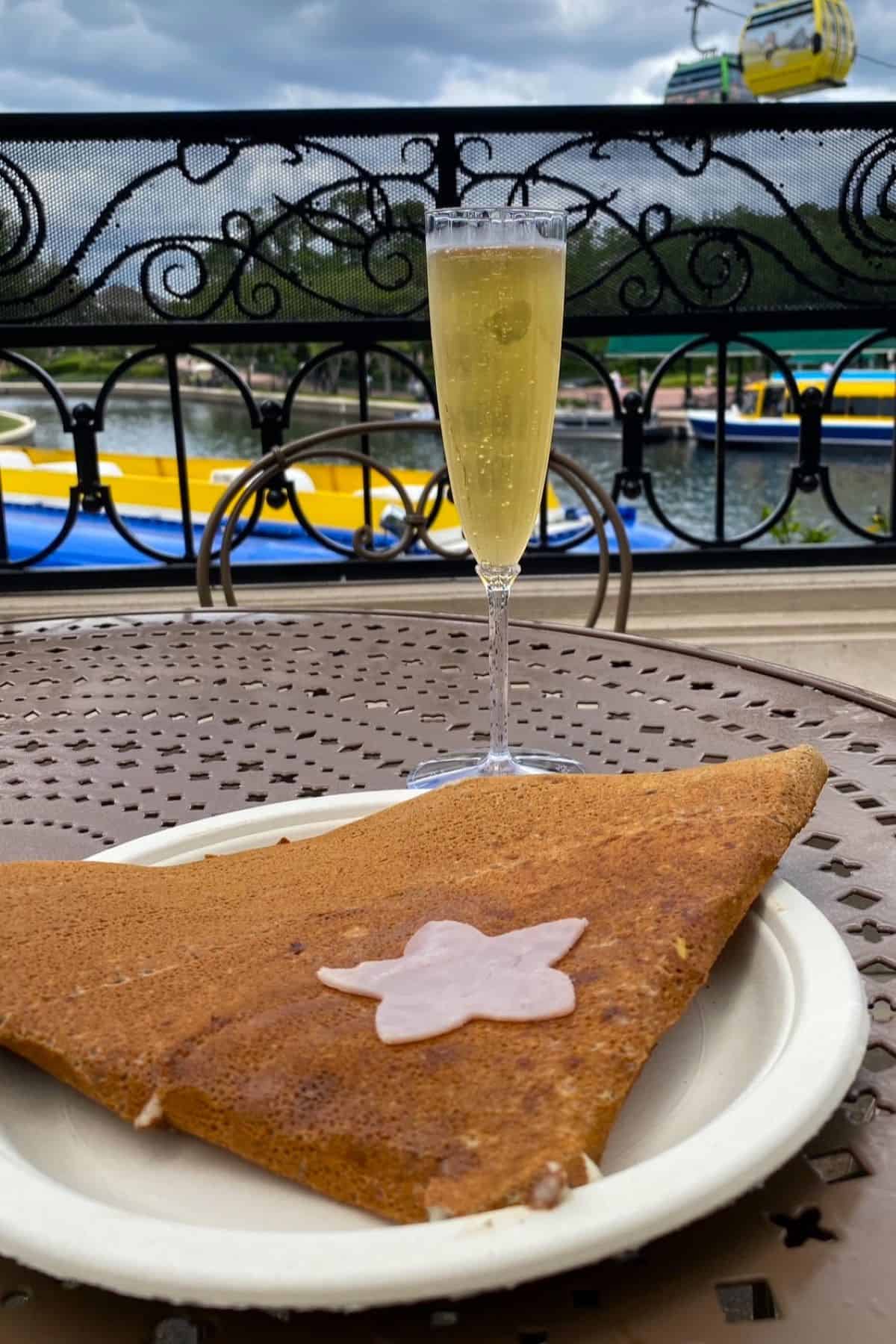 Crêpes À Emporter by La Crêperie de Paris Bechamel, Cheese & Ham Galette