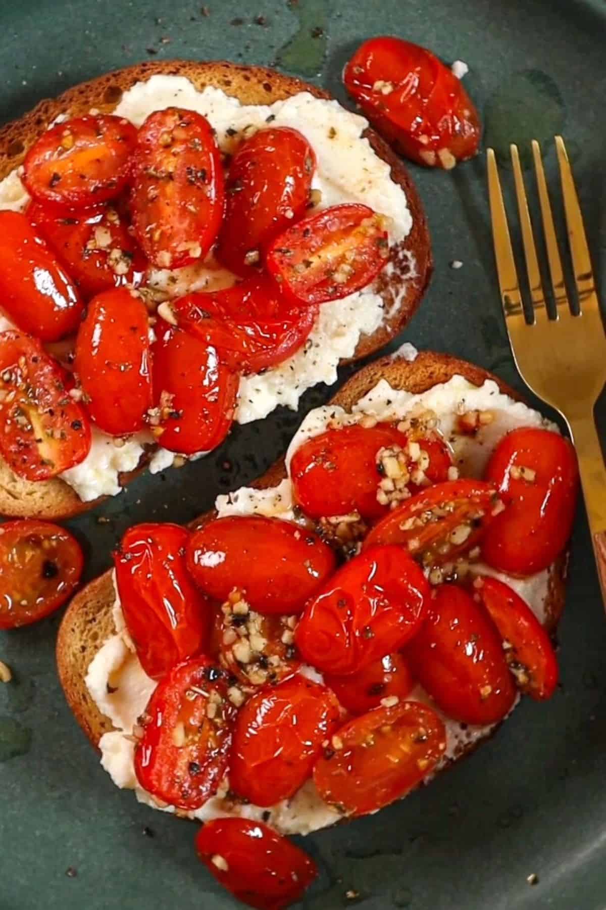 roasted tomatoes on toast