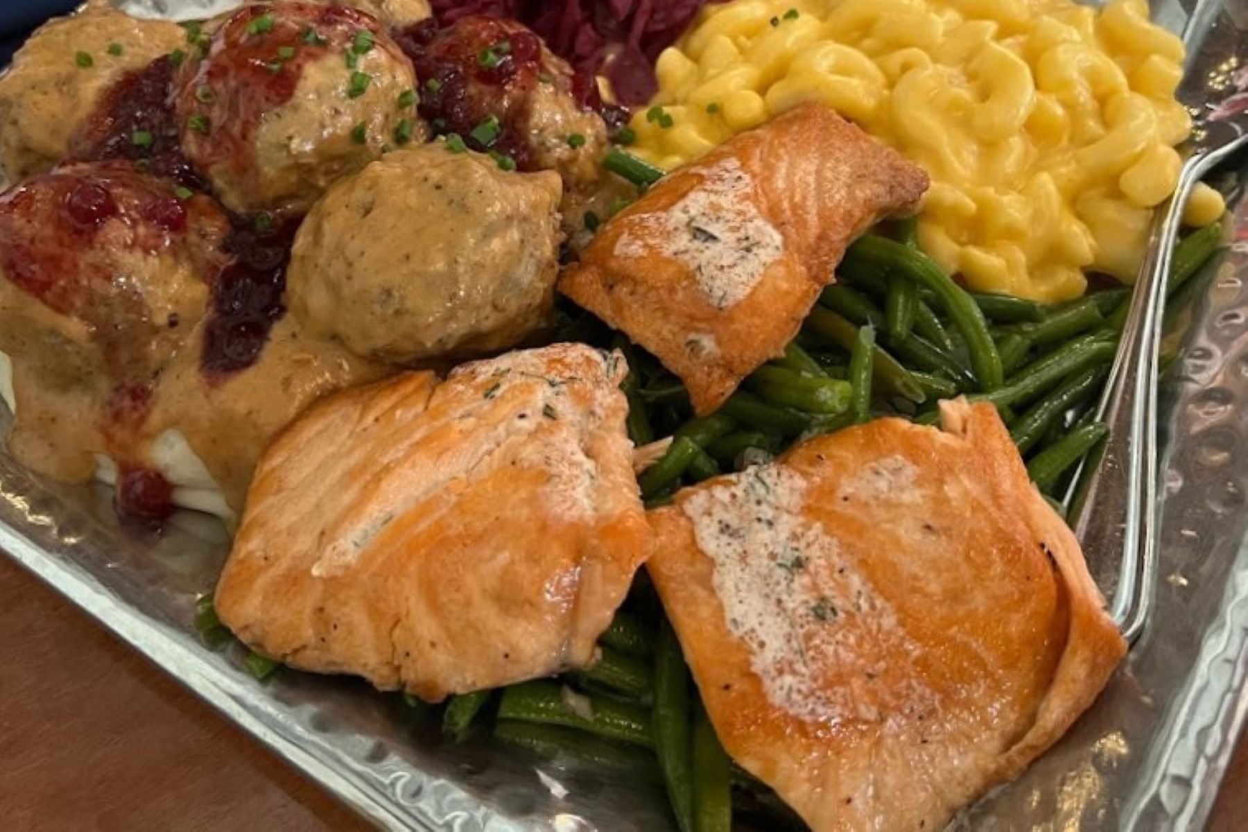 akershus banquet hall meatballs and salmon