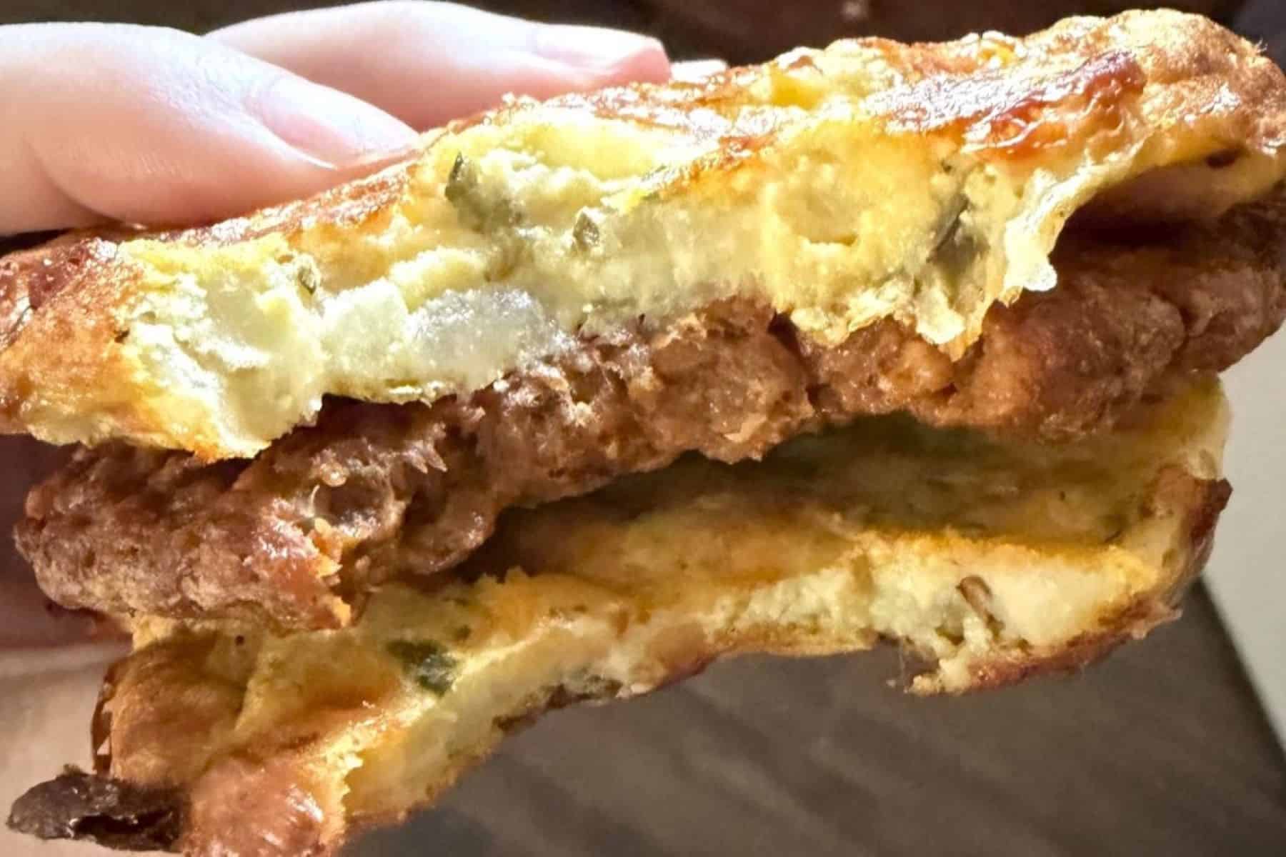 bettergoods Gluten-Free Salsa Verde Hash Brown Breakfast Sandwiches texture