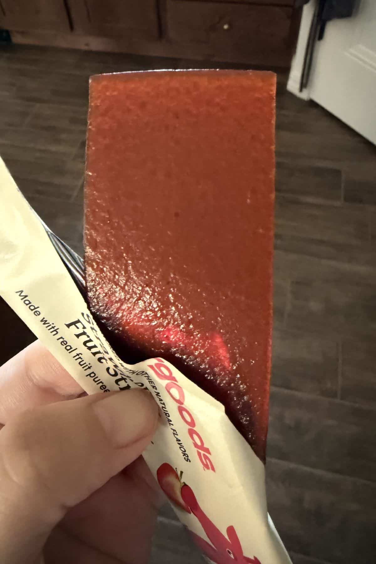 bettergoods Strawberry Fruit Strips translucent