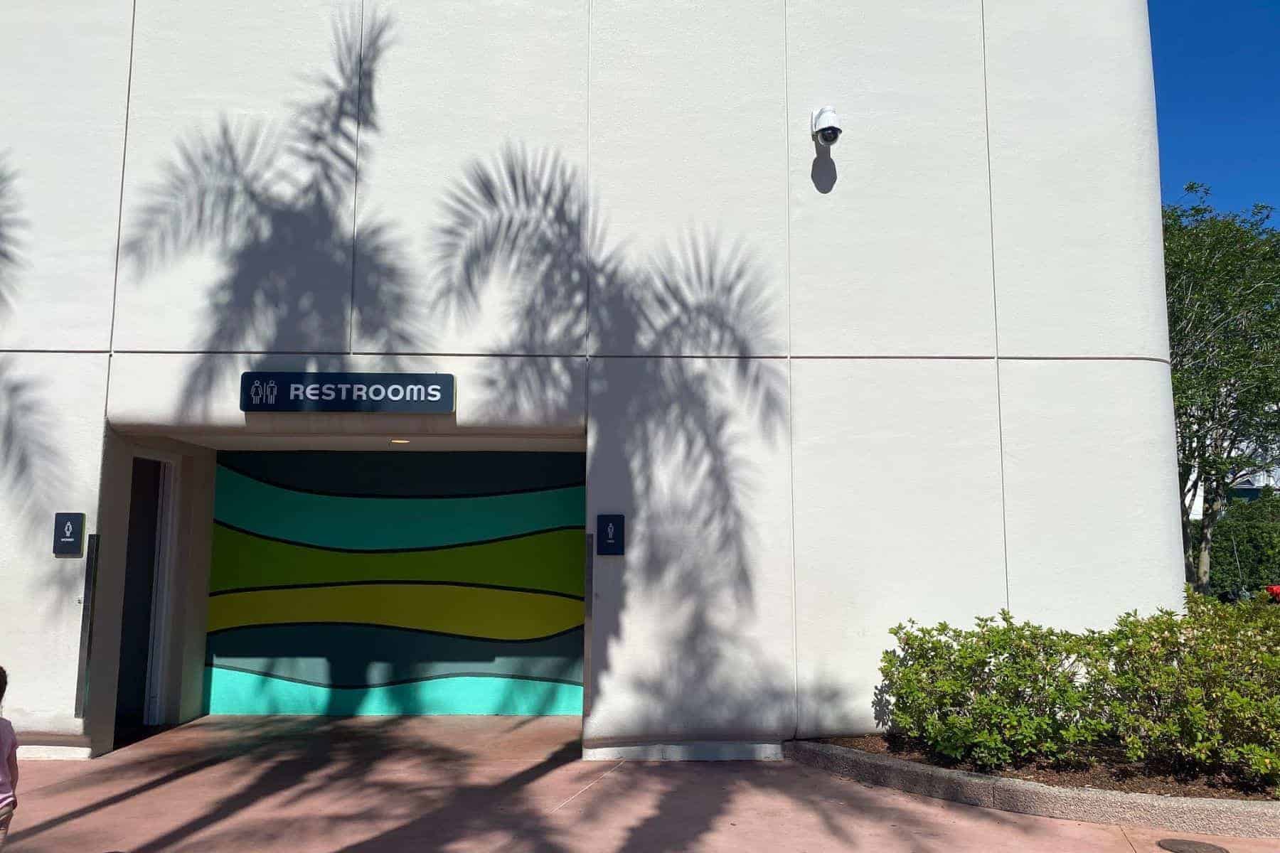 epcot restroom near communicore hall