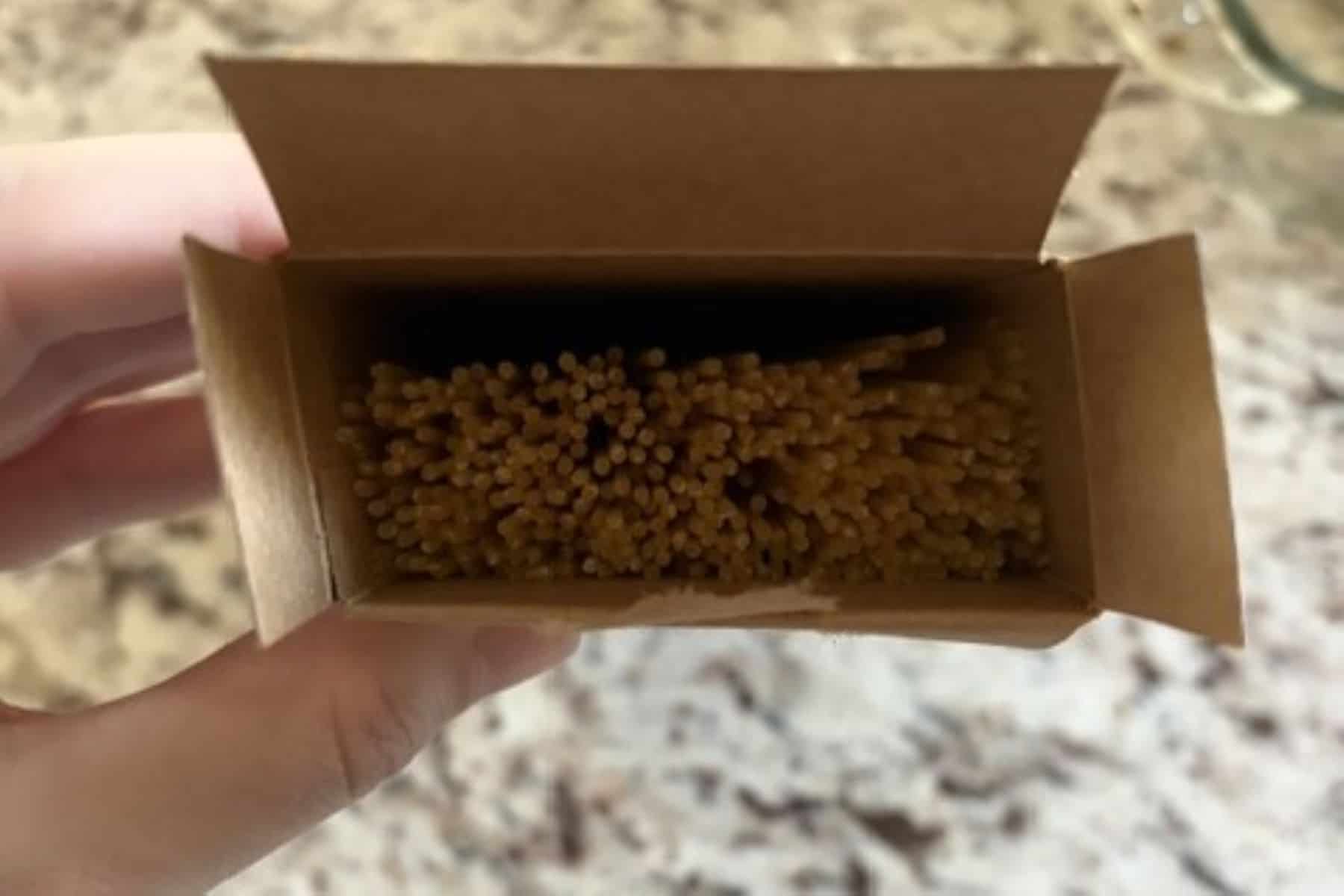 barillas spaghetti in package