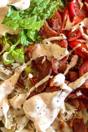 blt pasta salad post cover
